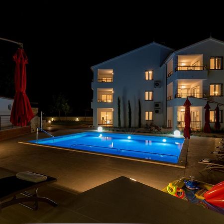 Villa Anja 2Nd Floor Peroj Exterior photo